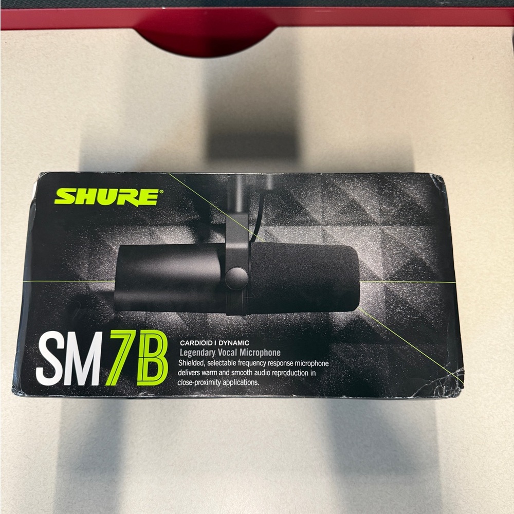Shure SM7B Black Vocal Microphone